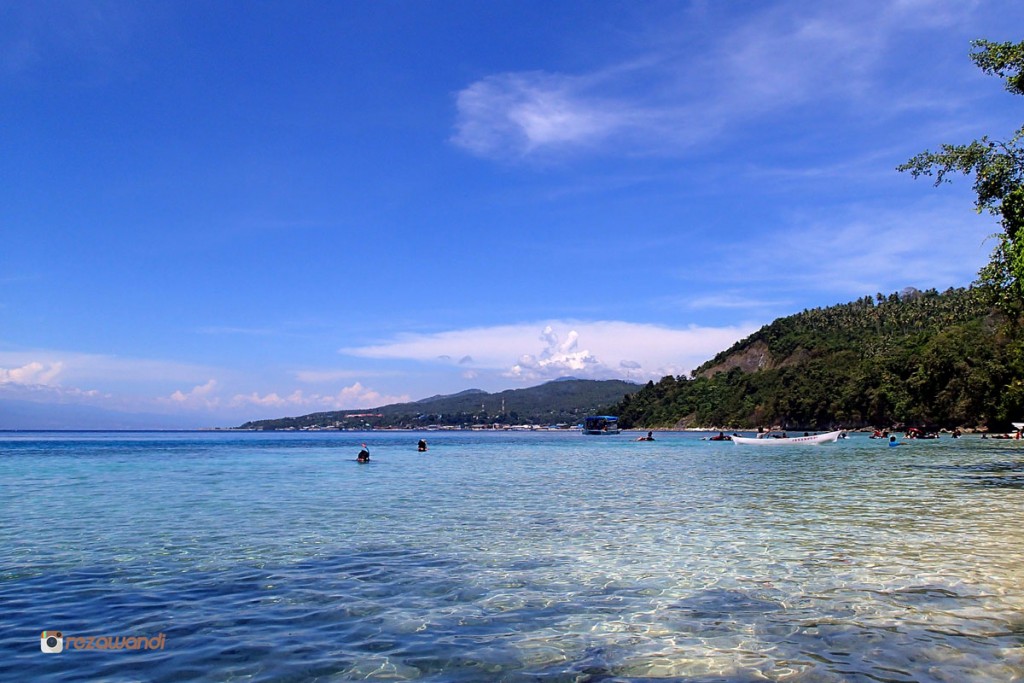 wisata kota palu Pantai tanjung donggala