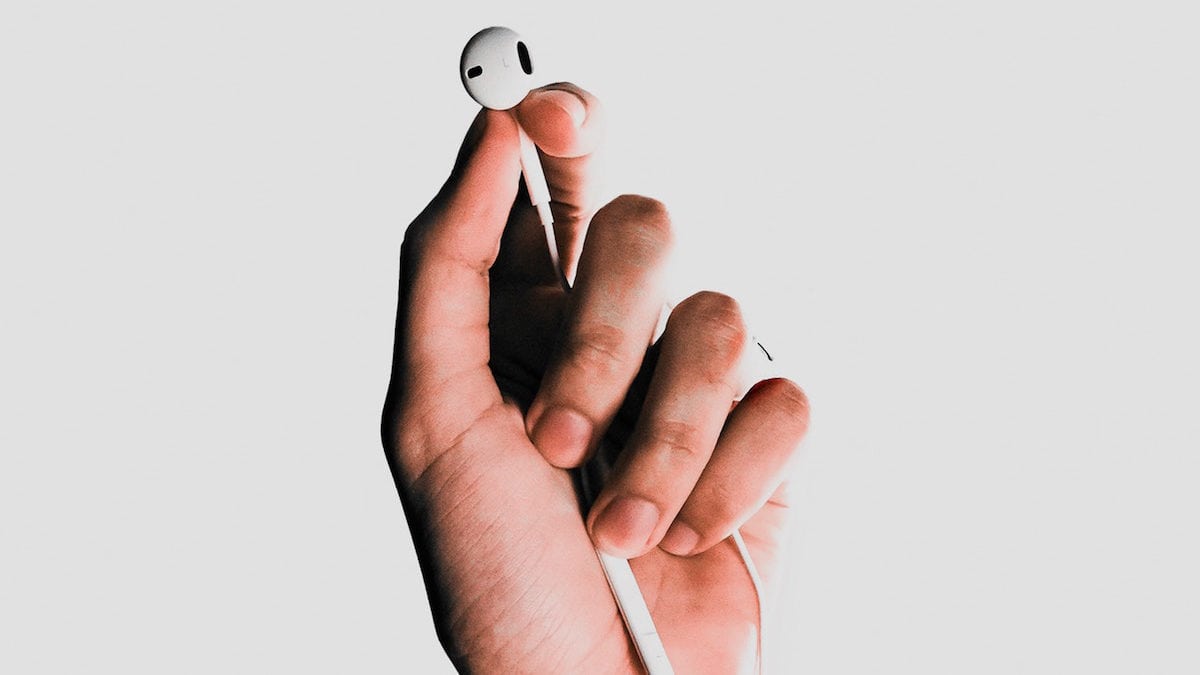 Yuk Coba 6 Cara Aman Membersihkan Earbud Earphone yang Sering Dipakai