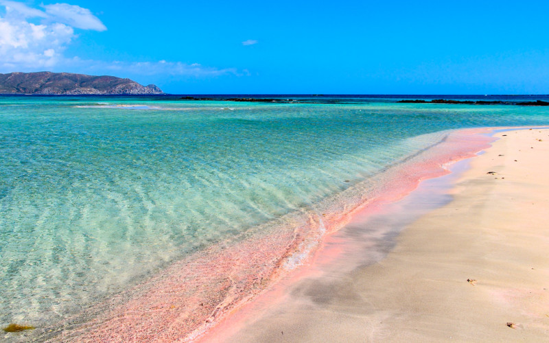 Sekali Seumur Hidup! 7 Pantai Pink di Dunia Ini Wajib ...