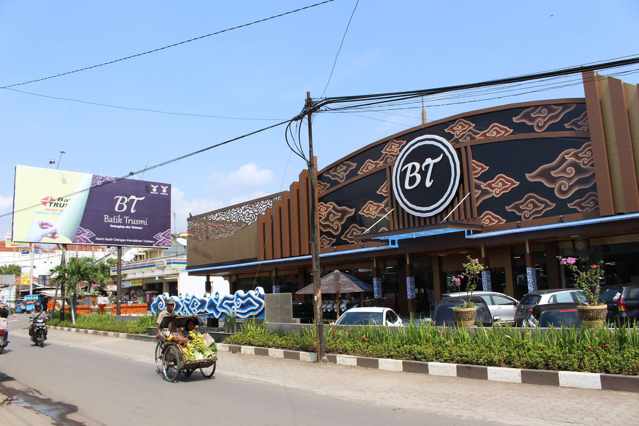 Berkunjung ke Pusat Sentra Batik Trusmi  Cirebon Bikin 