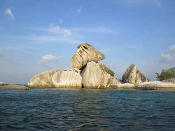 Batu Garuda di Belitung