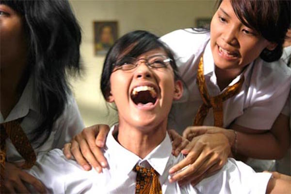 7 Film Indonesia Berlatar Sekolah yang Sukses Besar. Mana 