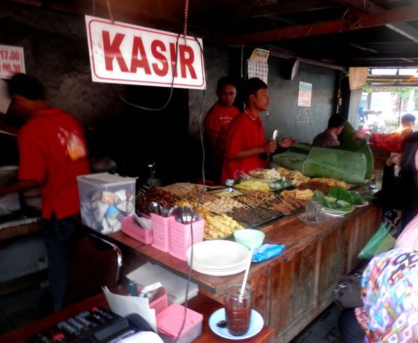 Ternyata Ini 6 Restoran Favorit Presiden Jokowi, Yuk Coba!