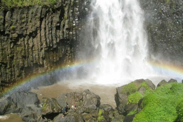 15 Wisata Air  Terjun  di Indonesia Penuh Pesona dan Cerita