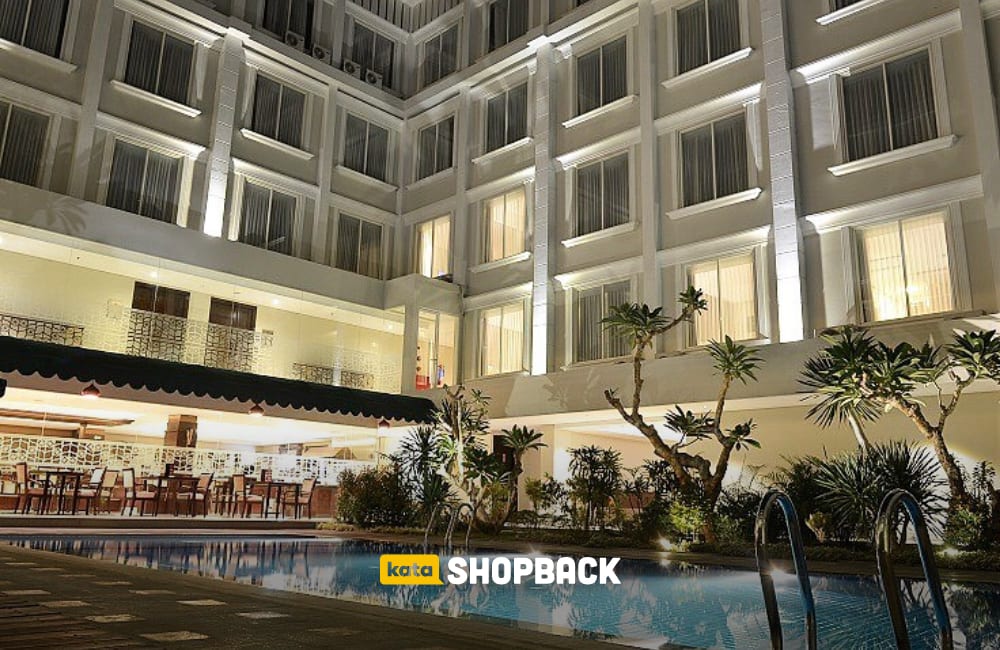 Kolam hotel ada Hotel Bogor