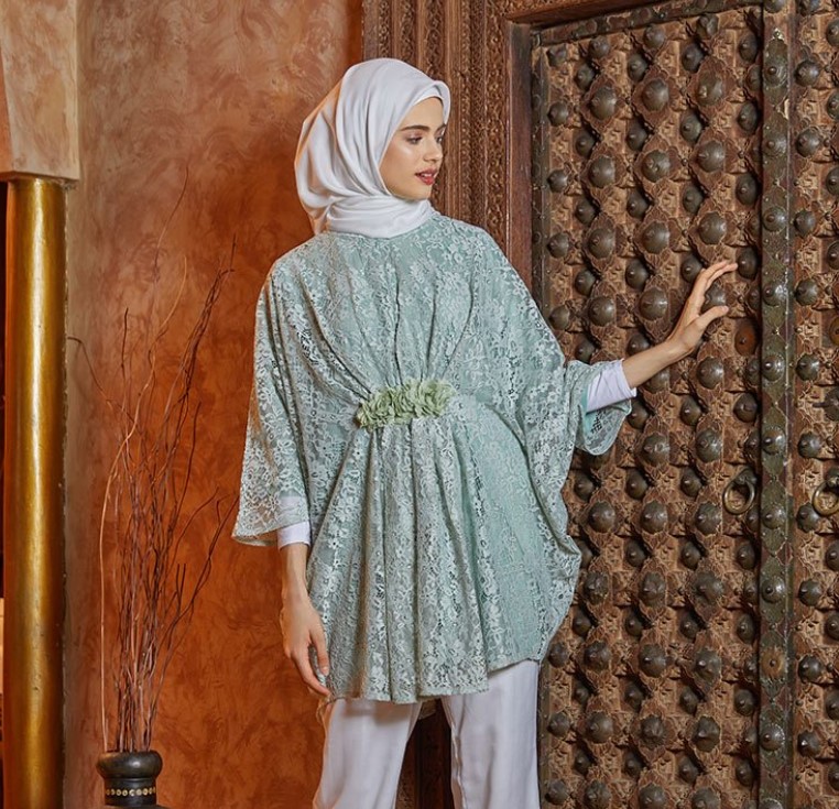 20 Model Baju  Muslim Wanita  Terbaru yang Modis dan Modern