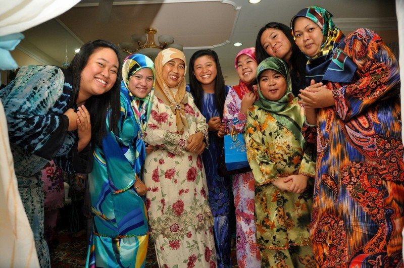 Muslim Women in Tudungs