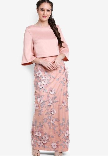 Modern Baju Kurung Colours And Styles You Ll Want To Wear This Raya