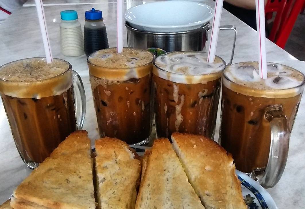 12 Drinks That Every Singaporean Has To Order At The Kopitiam