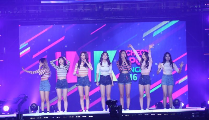 I.O.I sub unite at 2016 Incheon K-pop Concert