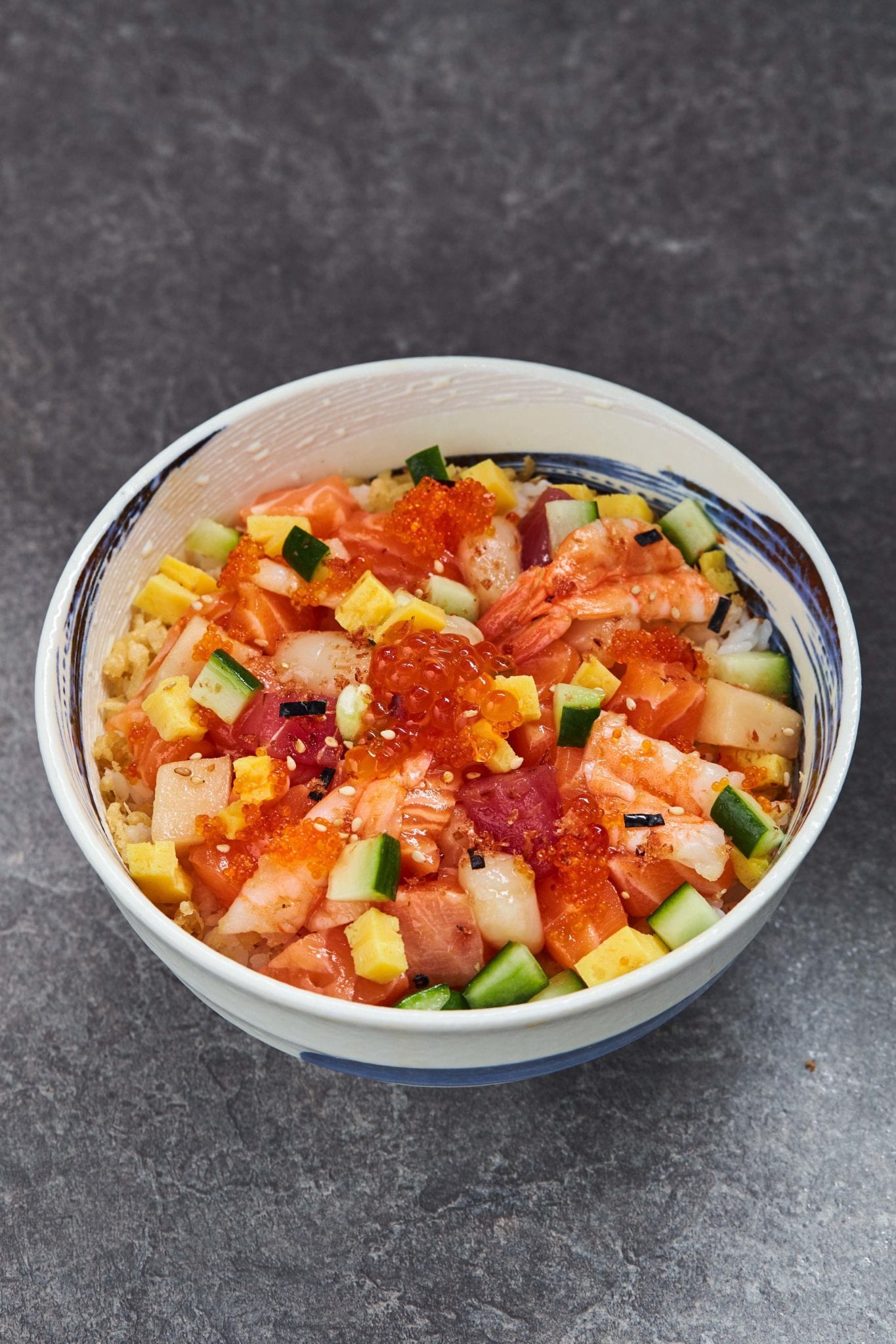 fresh sashimi and fish roe rice bowl