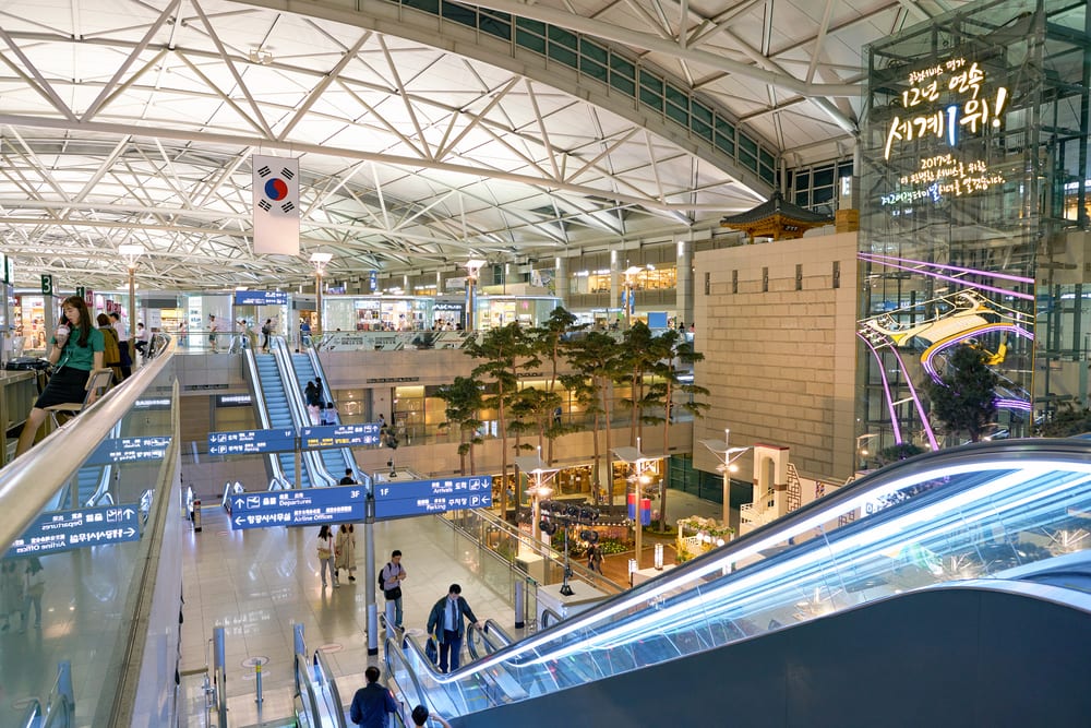 รู้ไว้ก่อนดี! เปิดความเจ๋งสนามบินอินชอน จุดเริ่มต้นทริปเที่ยวเกาหลี  ที่ควรรู้ก่อนไป!
